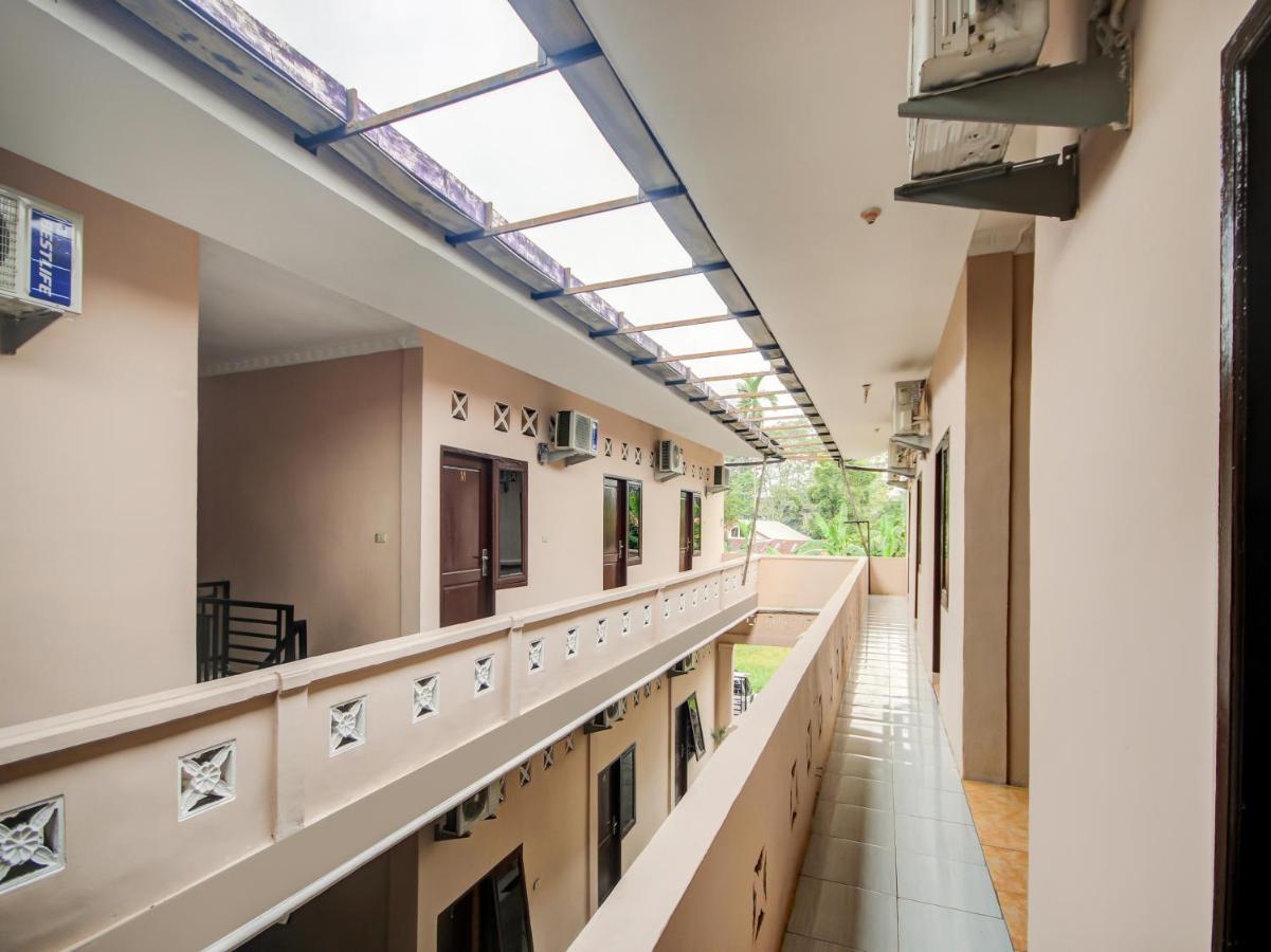 Oyo 3389 Sonya Homestay Syariah Tebing Tinggi Eksteriør billede
