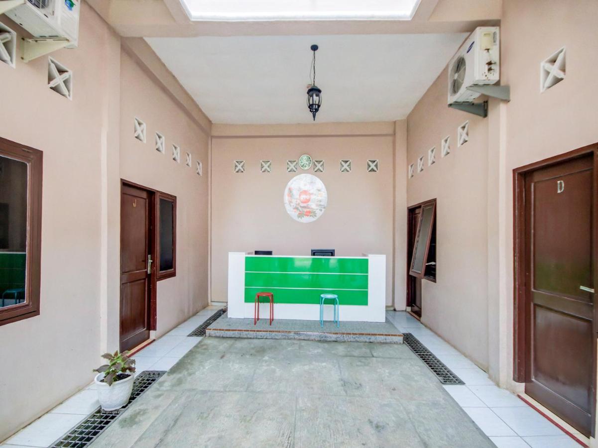 Oyo 3389 Sonya Homestay Syariah Tebing Tinggi Eksteriør billede